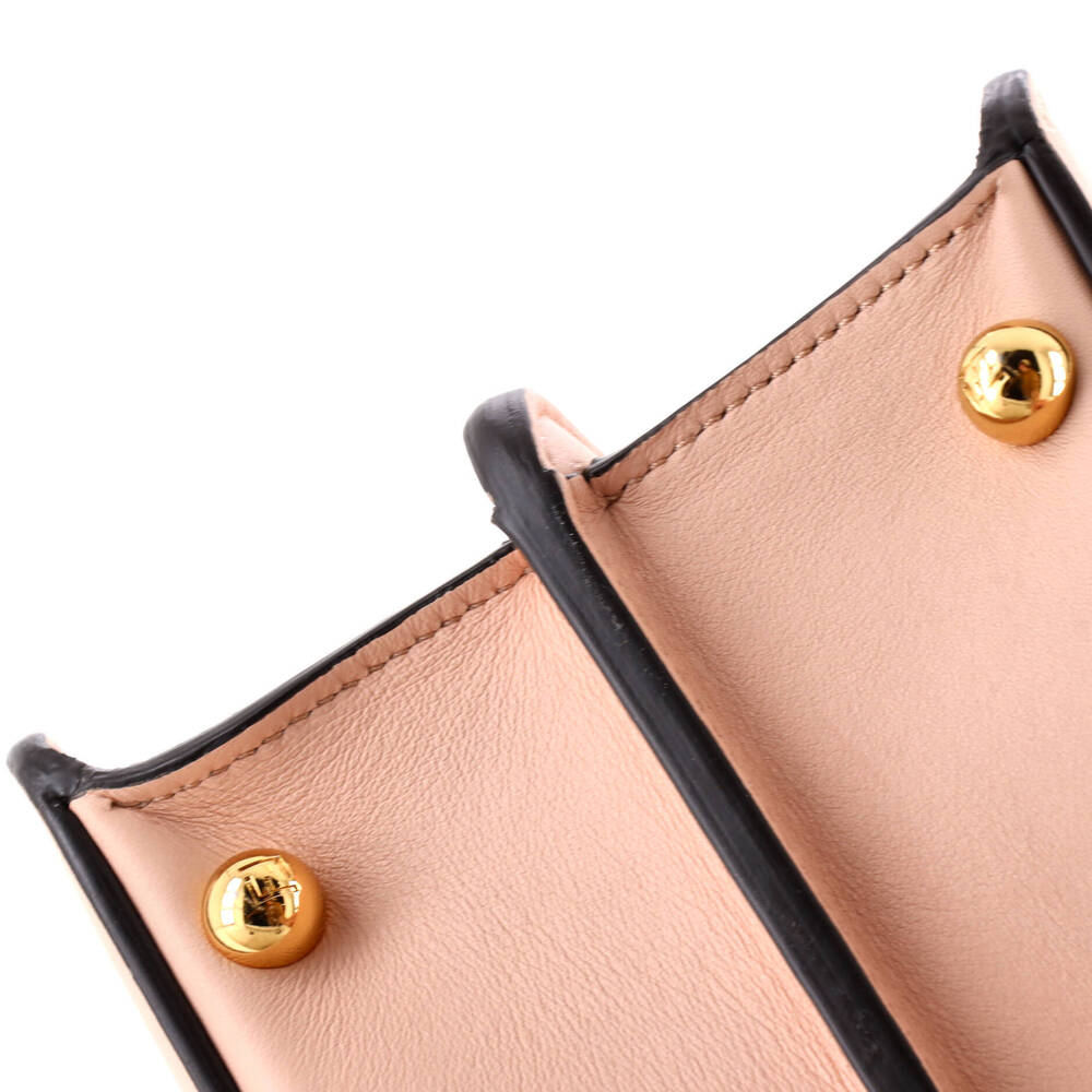 Fendi Medium Peekaboo ISeeU Bag - Picture 6 of 6